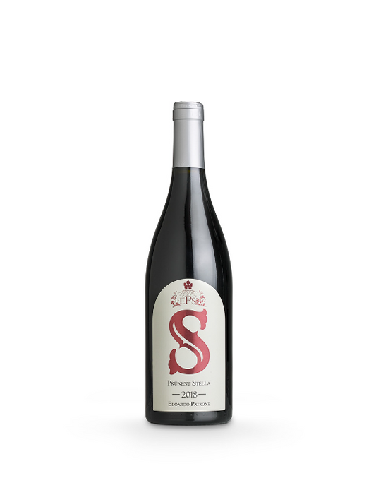 Flasche Prünent Stella, Nebbiolo von Edoardo Patrone, frontal auf weißem Hintergrund.